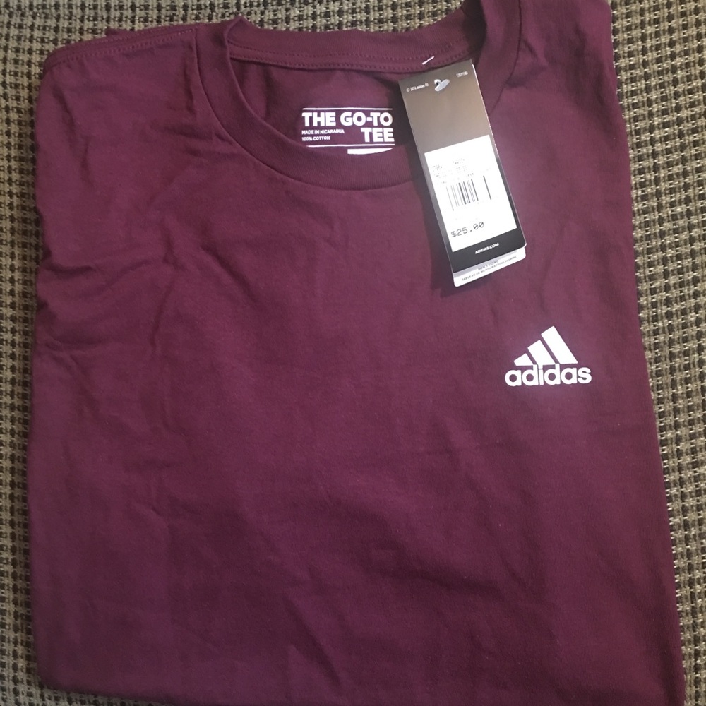 Men’s Medium Adidas Burgundy T-Shirt